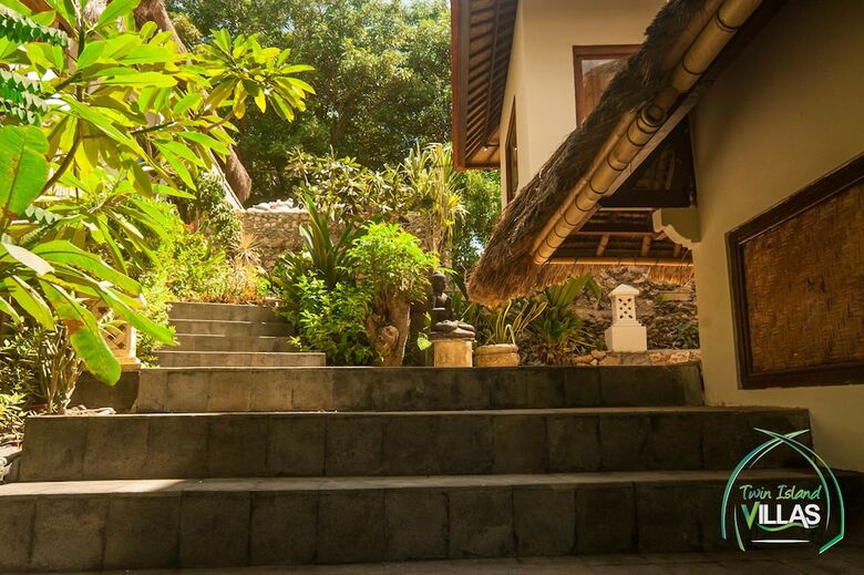 Hotel Twin Island Villas & Dive Resort