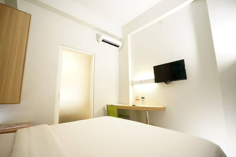 Cleo Hotel Jemursari