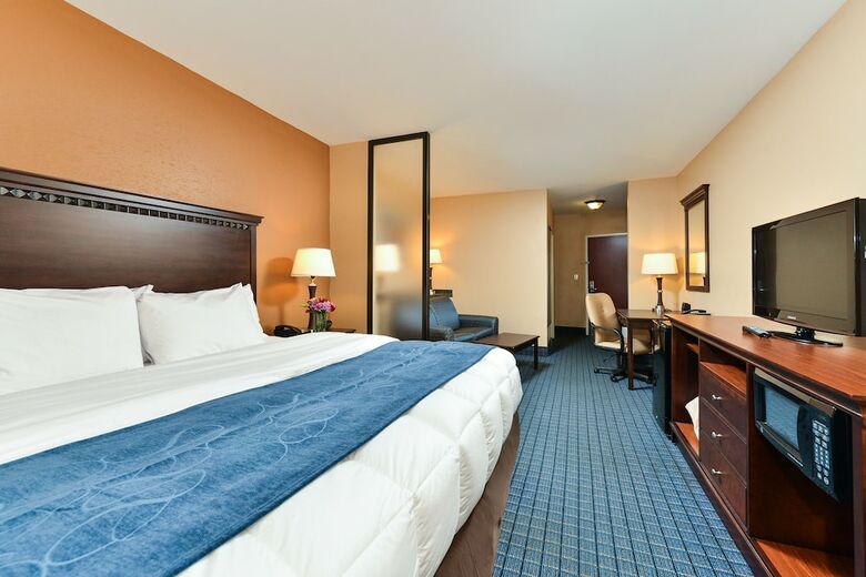 Hotel Comfort Suites Near Mcas Beaufort