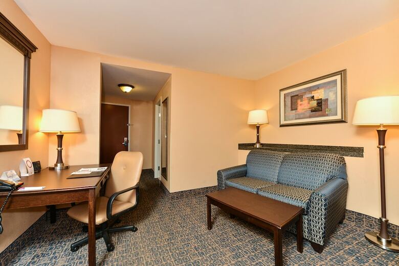 Hotel Comfort Suites Near Mcas Beaufort