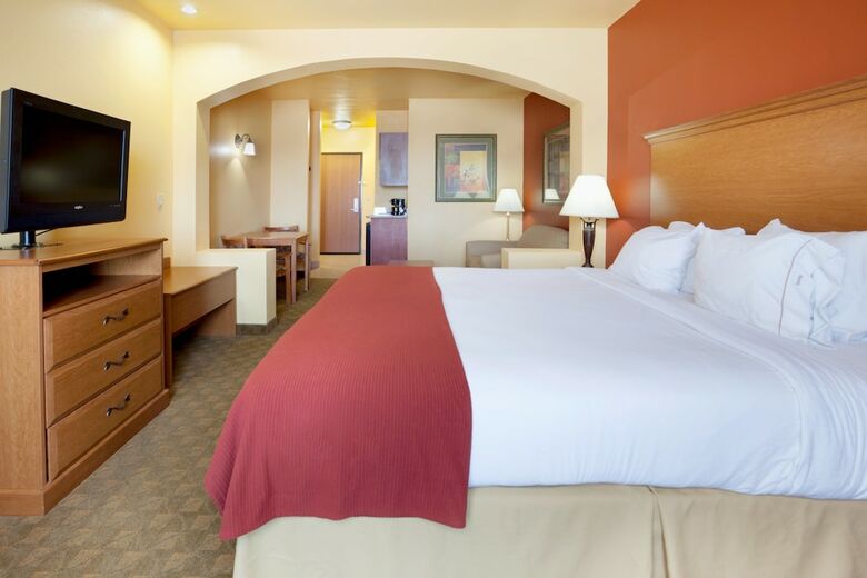 Hotel Holiday Inn Express & Suites Zapata