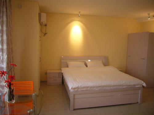 Dongsheng Apartment