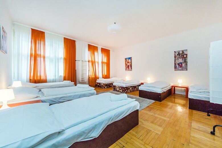 Hostal Welcome Aparthostel Prague