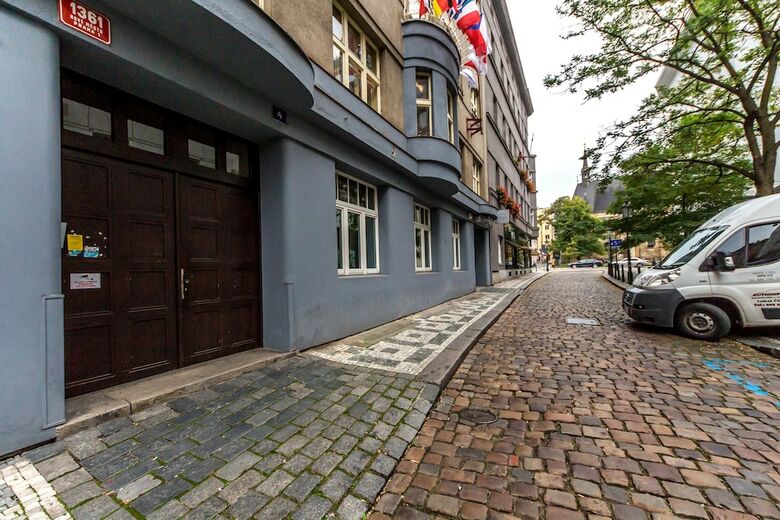 Hostal Welcome Aparthostel Prague