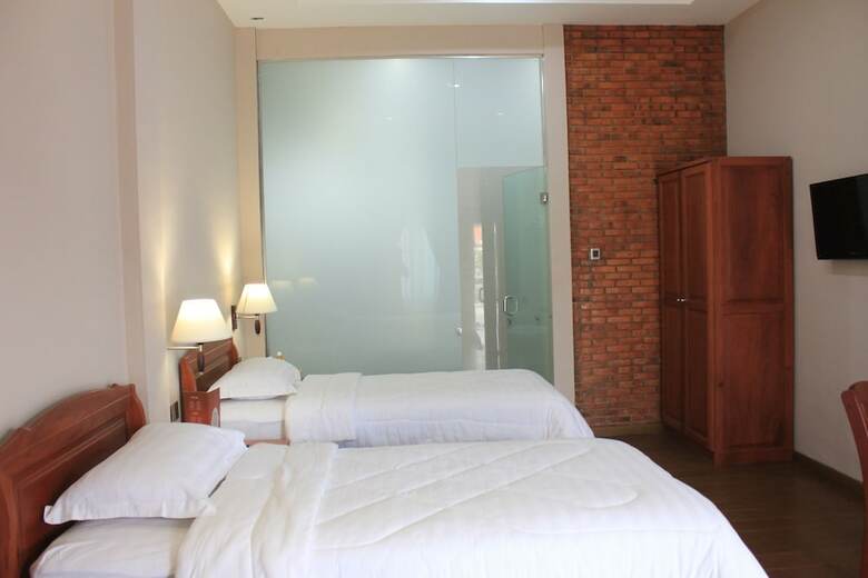 Thong's Inn - Kno Kualanamu Transit Hotel