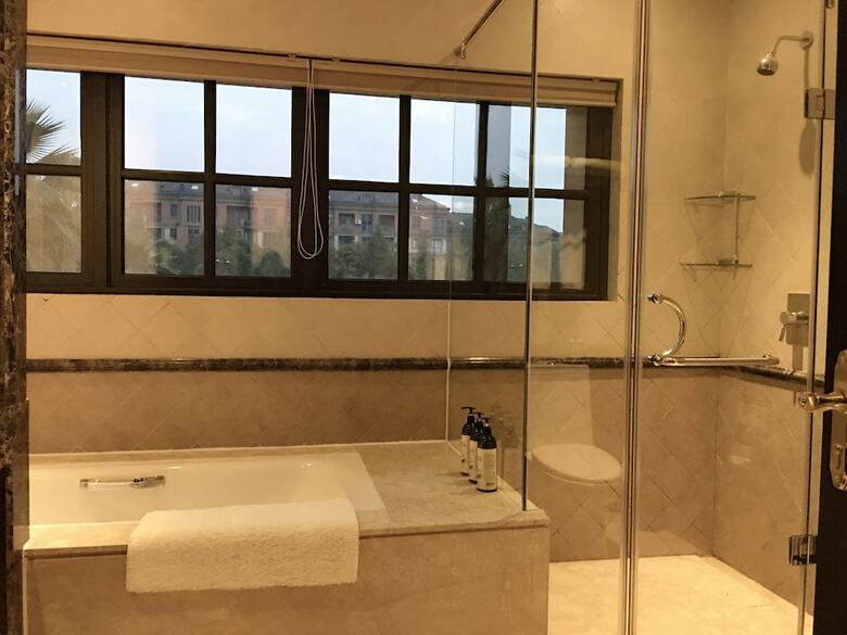Hotel Haining Baihetiandi Resort
