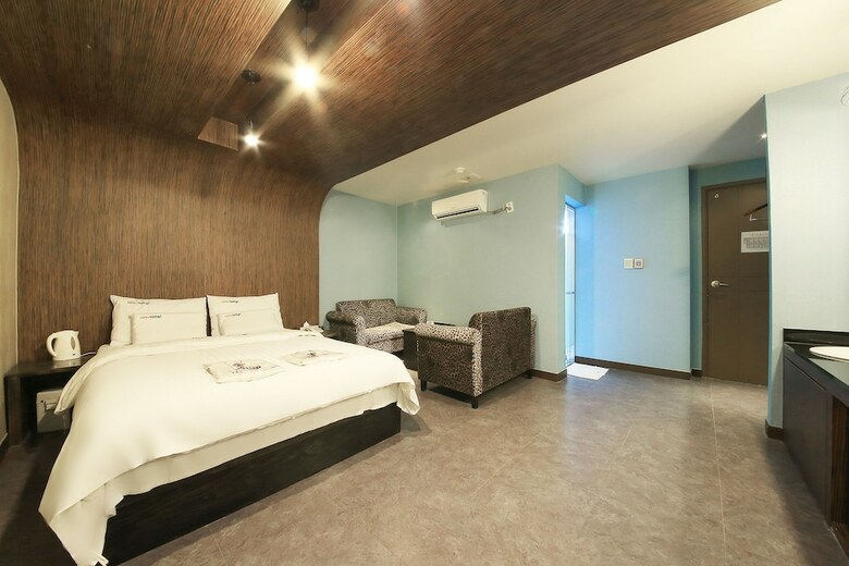 Hotel Tomgi Jamsil