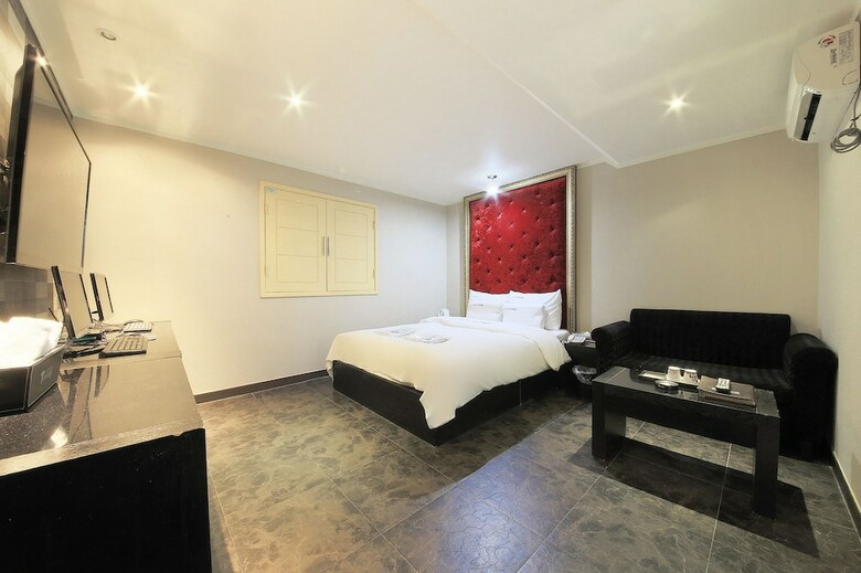 Hotel Tomgi Jamsil