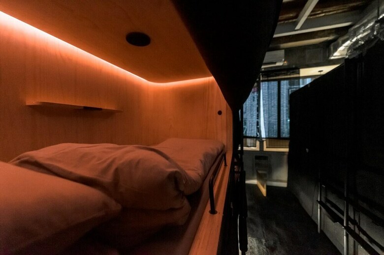 Sleeep - Capsule Hotel