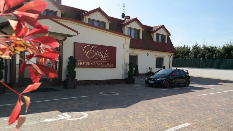 Hotel Etiuda