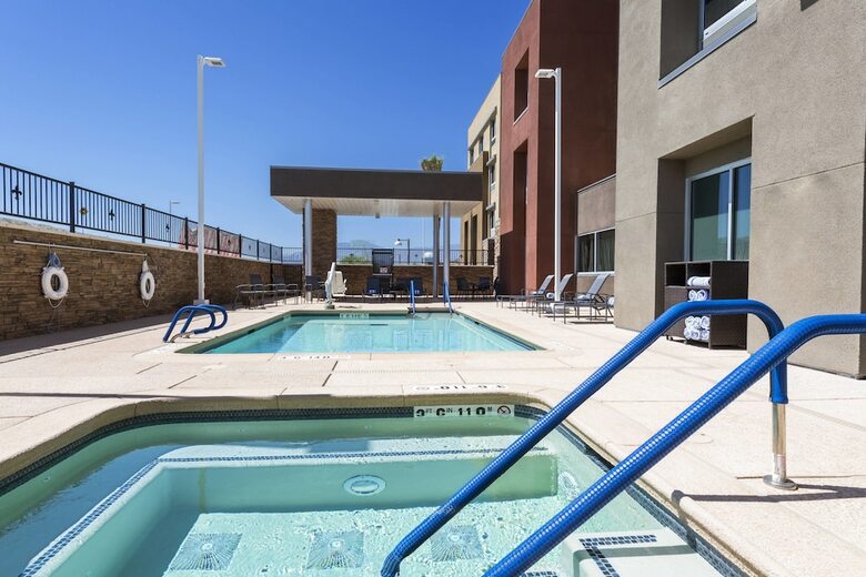 Hotel Fairfield Inn & Suites Palm Desert