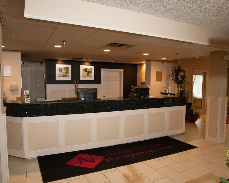 Hotel Northfield Inn, Suites & Conference Center