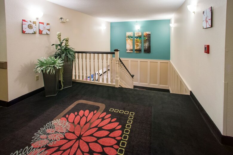 Hotel Northfield Inn, Suites & Conference Center