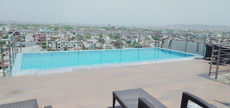 Hotel Regenta Central Jaipur