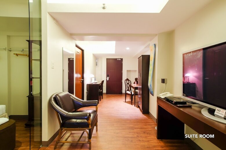 Myspace Hotel @bgc