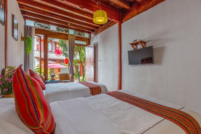 Posada Lijiang Tailai Inn