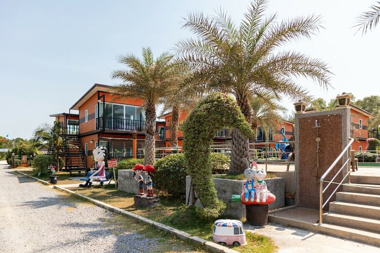 Hotel Oyo 755 Rattana Resort