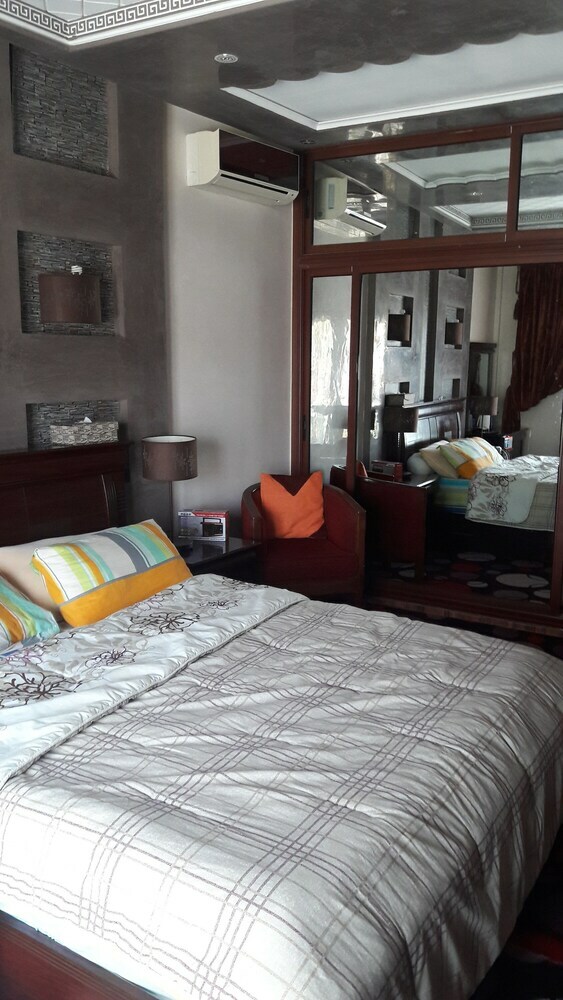 Hotel Tamri House