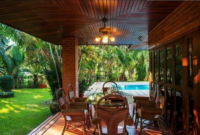 Lpc Holiday Villa