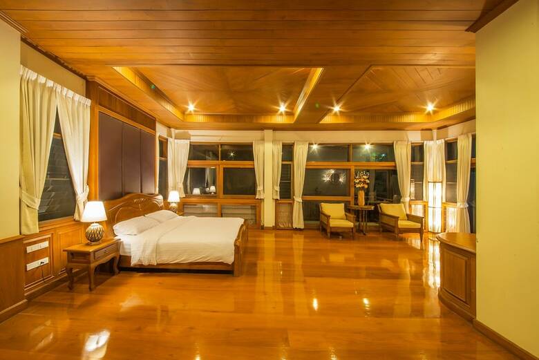Lpc Holiday Villa
