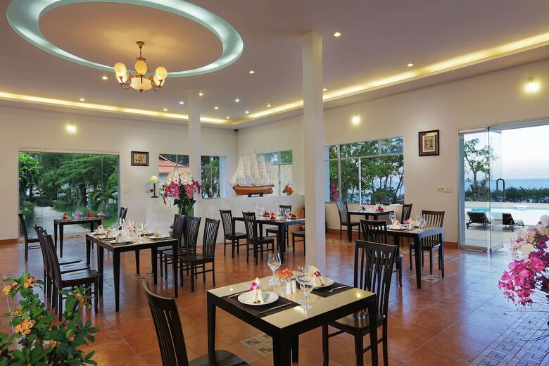 Hotel Sky Star Beach Resort