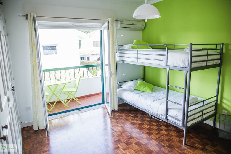 Hostal Help Yourself Hostels Carcavelos Coast