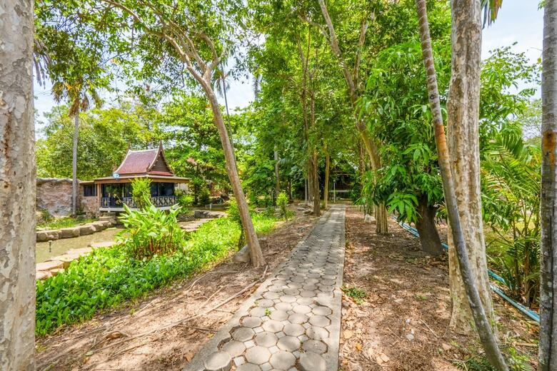 Hotel Oyo 886 Maingam Riverside Resort