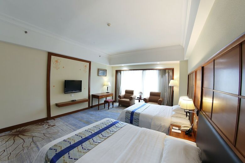 Jiangmen Gladden Hotel