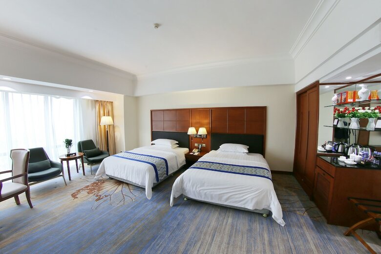 Jiangmen Gladden Hotel