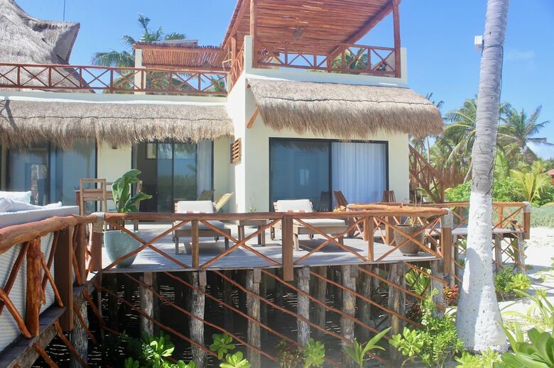 Villa Playaakun Eco-lux Private Beach Retreat