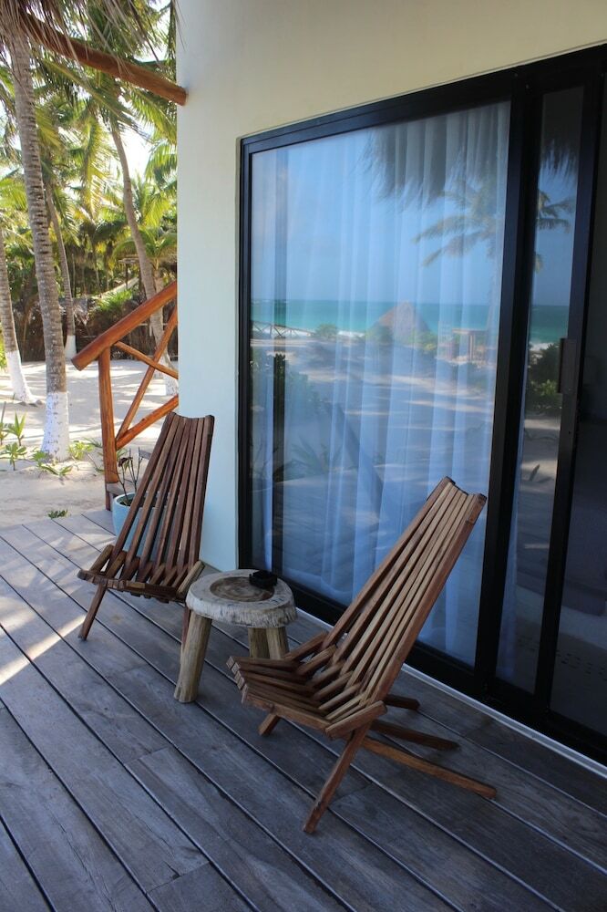 Villa Playaakun Eco-lux Private Beach Retreat