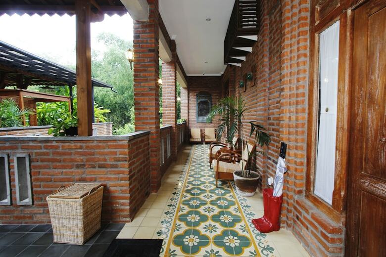 Joglo Mandapa Boutique Hotel & Resto