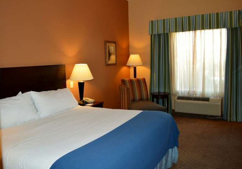 Holiday Inn Express Hotel & Suites Tucson