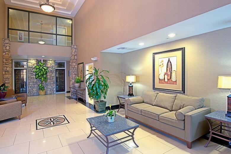 Holiday Inn Express Hotel & Suites Tucson