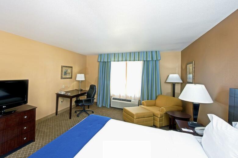 Holiday Inn Express Hotel & Suites Tucson