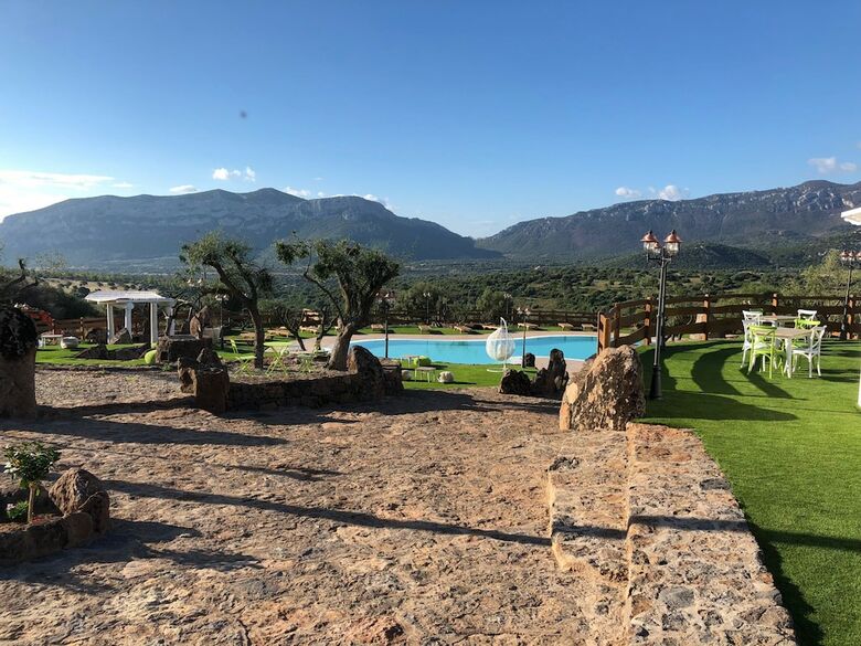 Agroturismo Country House S'ozzastru