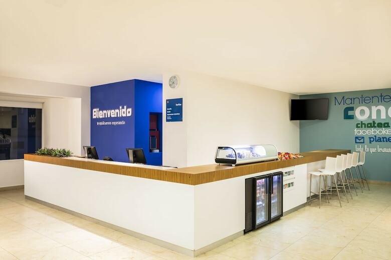 Hotel One Leon Antares