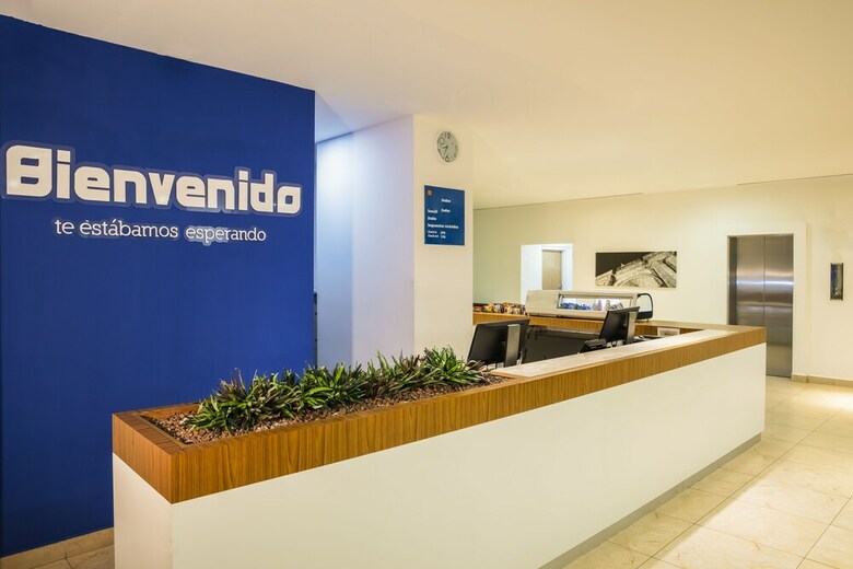 Hotel One Leon Antares