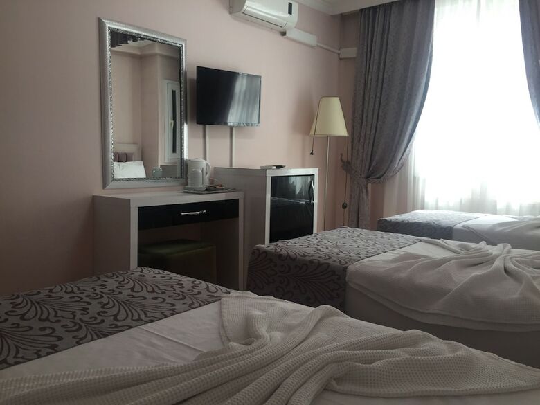 Srf Hotel