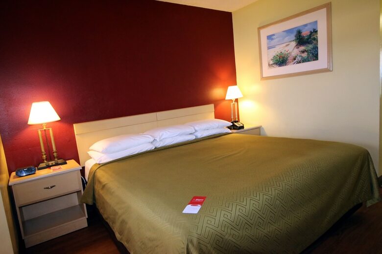 Motel Econo Lodge Inn & Suites Maingate Central