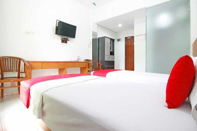 Hotel Reddoorz @ Turangga Sari