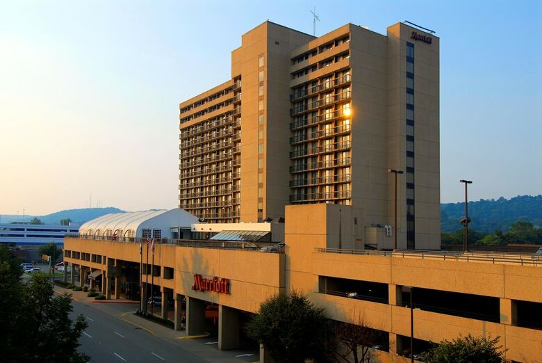Hotel Charleston Marriott Town Center