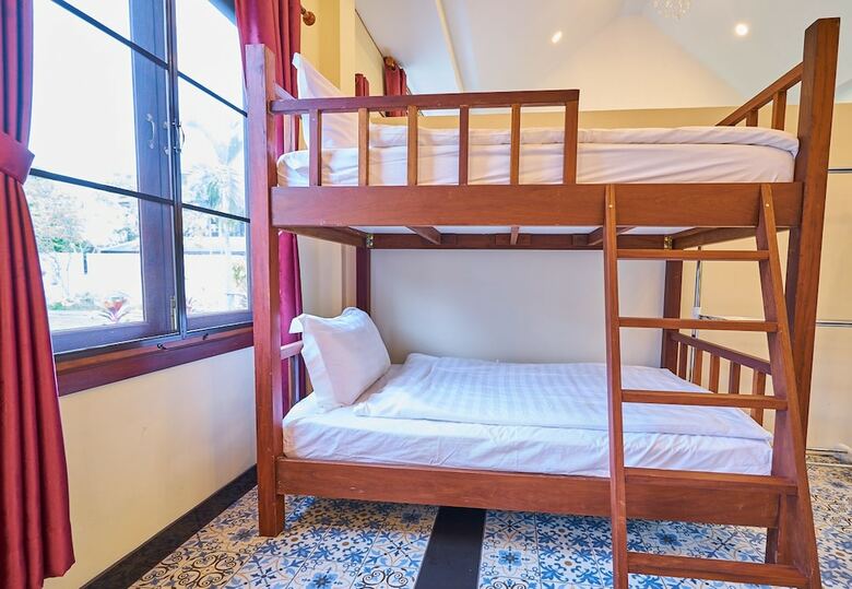 Hotel Hueankhamhom Resort