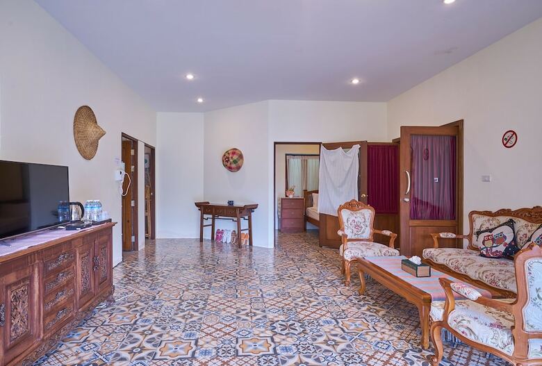 Hotel Hueankhamhom Resort
