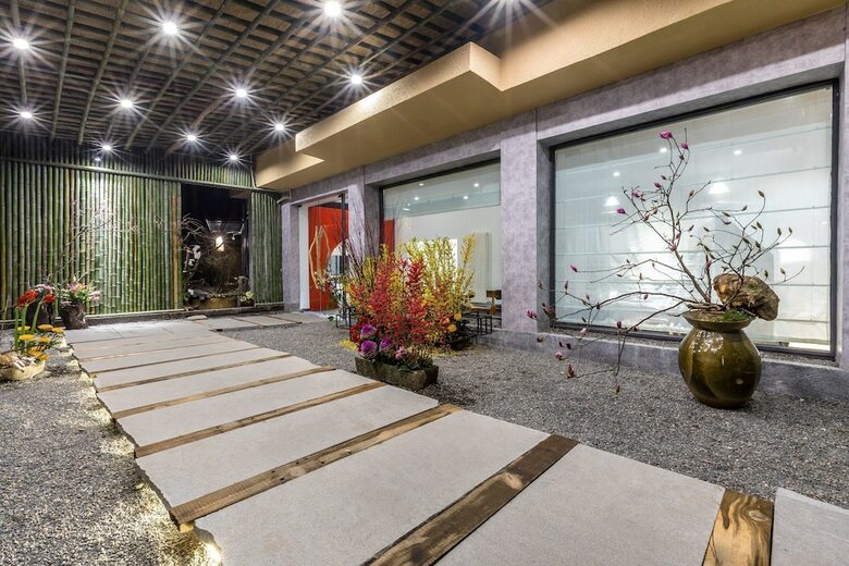 Hotel Sukham Advesa Emei