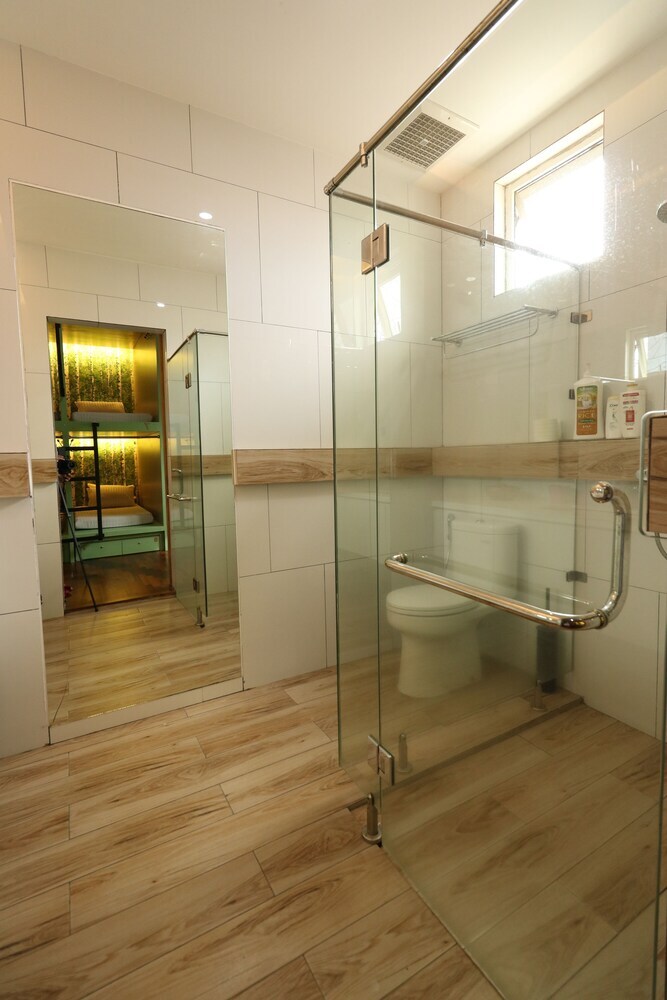 Mm Capsule Hostel