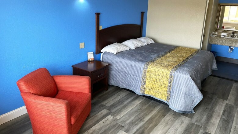 Hotel Express Inn Newport News