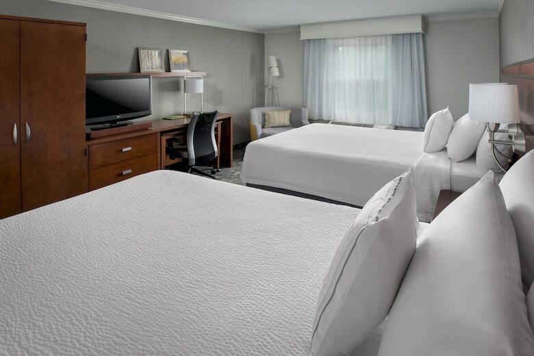 Hotel Courtyard By Marriott Tinton Falls Eatontown