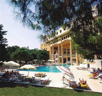 Hotel Corinthia Excelsior