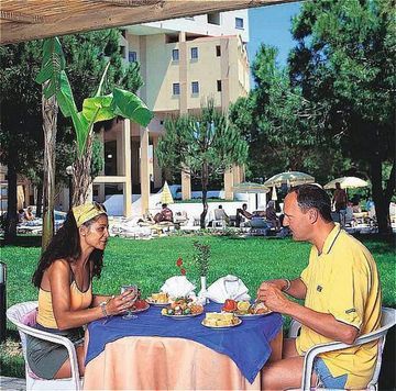 Hotel Corinthia Excelsior